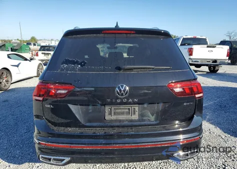 2024 Volkswagen Tiguan Sel R-Line Black z USA, uszkodzony, nr VIN 3VV4B7AX2RM178102